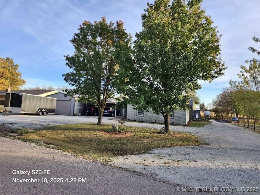 42601 Stout Dr, Tecumseh, OK 74873 - photo 1