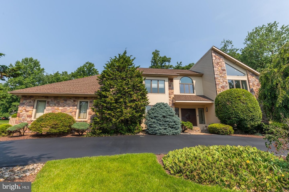 2315 Holly Ln, Lafayette Hill, PA 19444 - photo 1