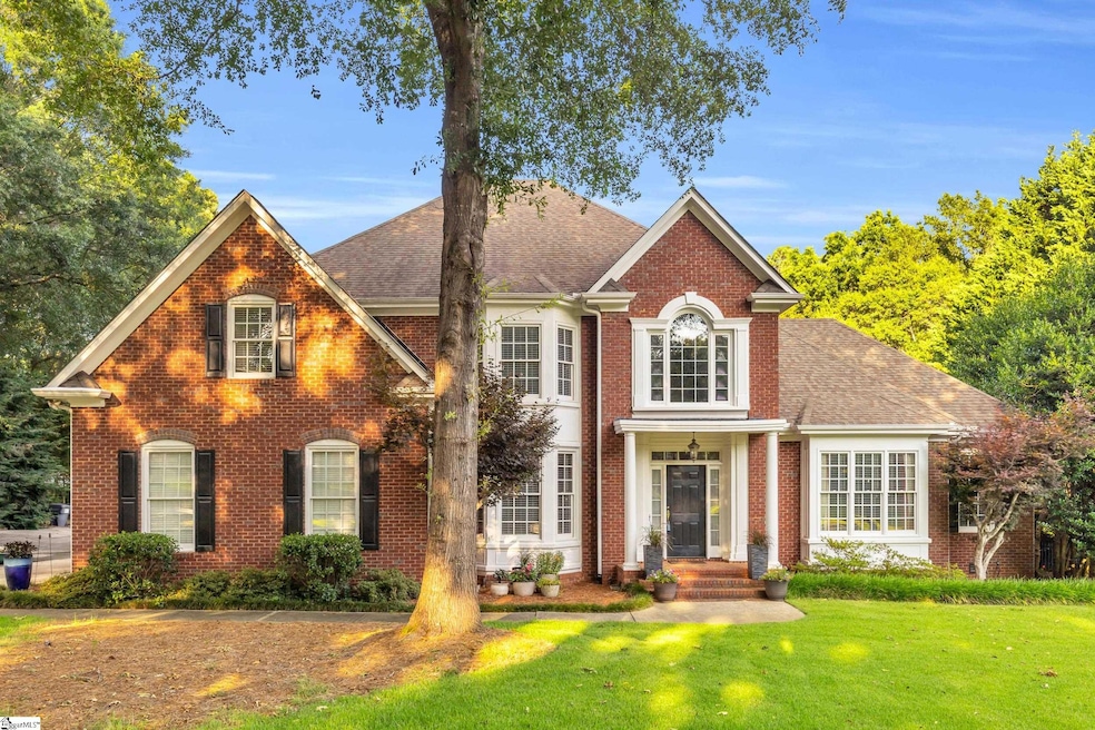 For Sale $879,999 • Co-Listing Agent