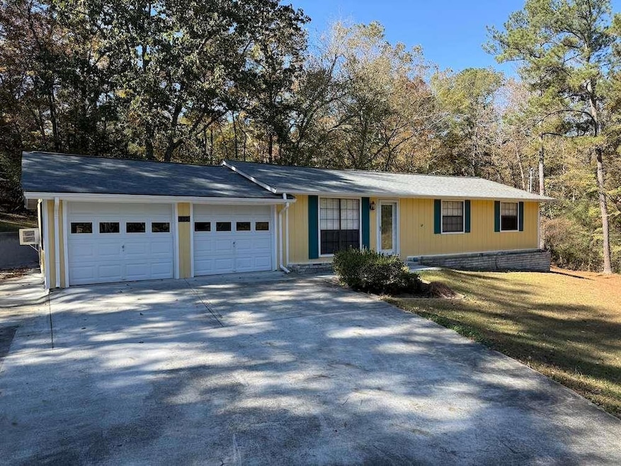 2300 Pinetree Ln NE, Conyers, GA 30012 - photo 1