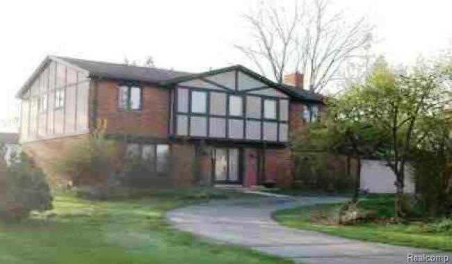 7140195871 Front view.JPG