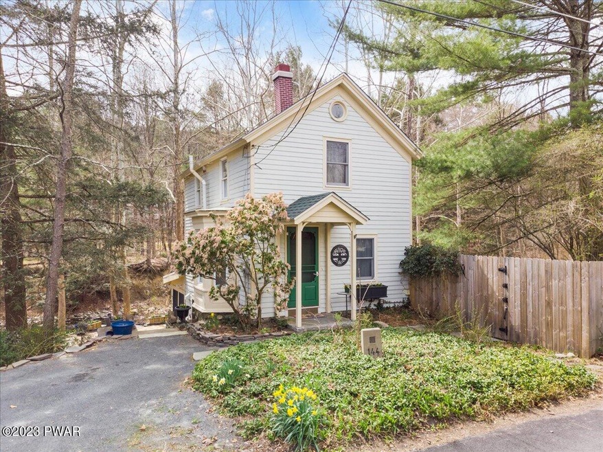 144 Sawkill Ave, Milford, PA 18337 - photo 1