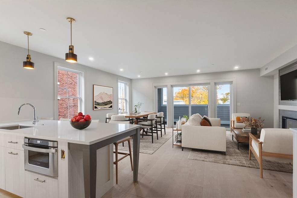 59 Spear St unit 301, Quincy, MA 02169 - photo 1