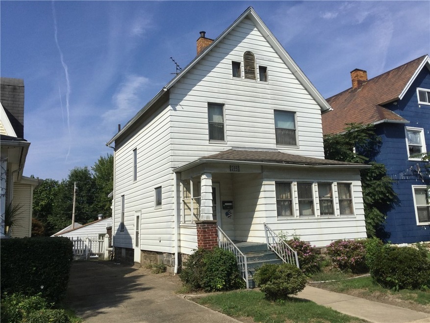 598 Spruce Ave, Sharon, PA 16146 - photo 1