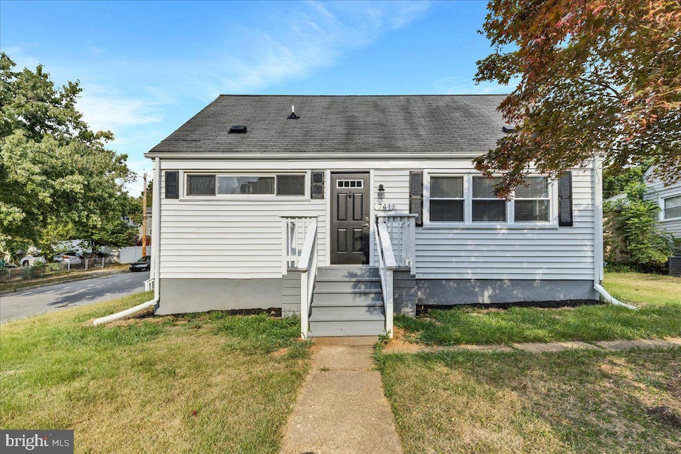 Sold $327,500 • Co-Listing Agent