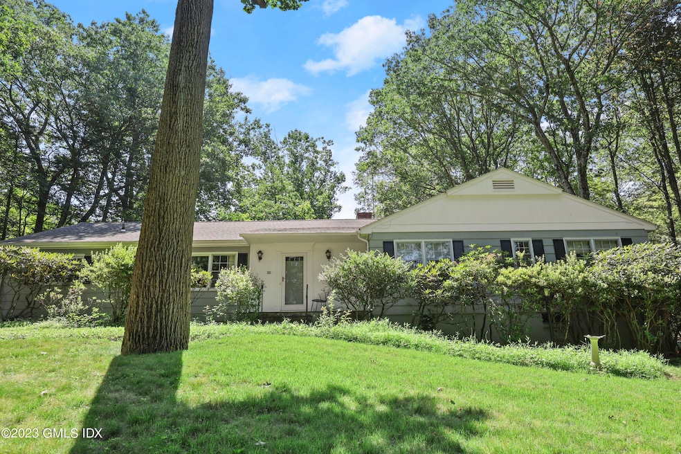 10 Woodchuck Rd, Stamford, CT 06903 - photo 1