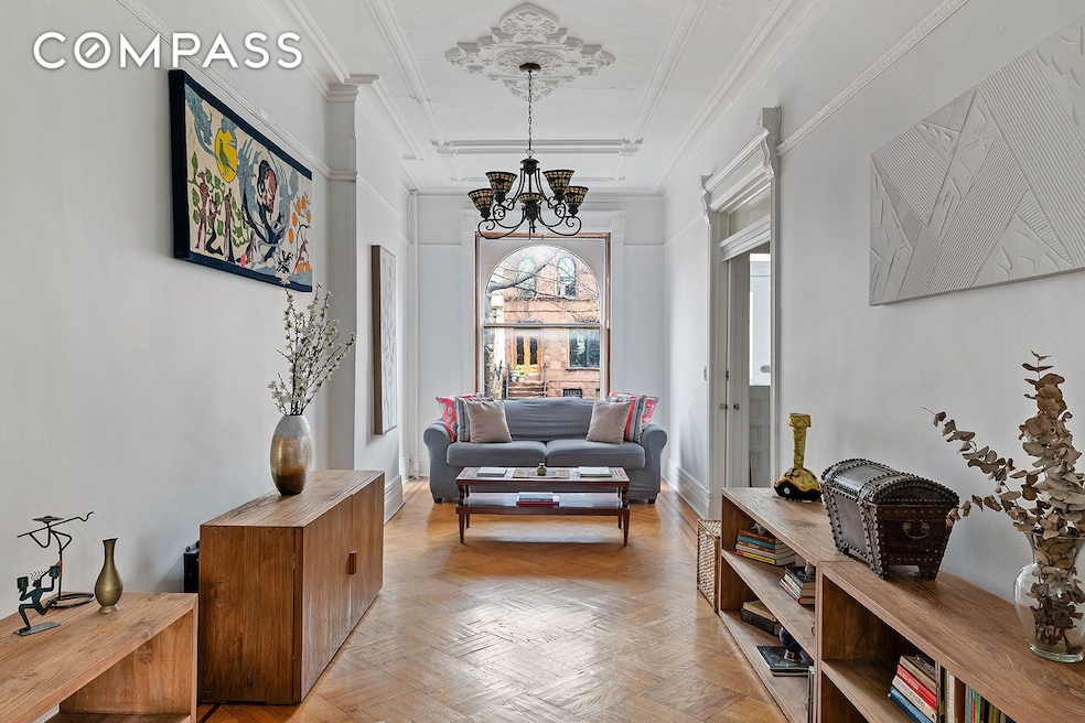 Sold $1,975,000 • Co-Listing Agent