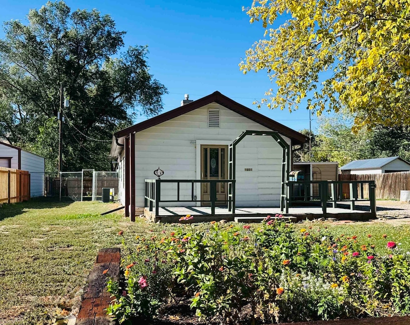 1601 S 2nd Ave, Pocatello, ID 83201 - photo 1