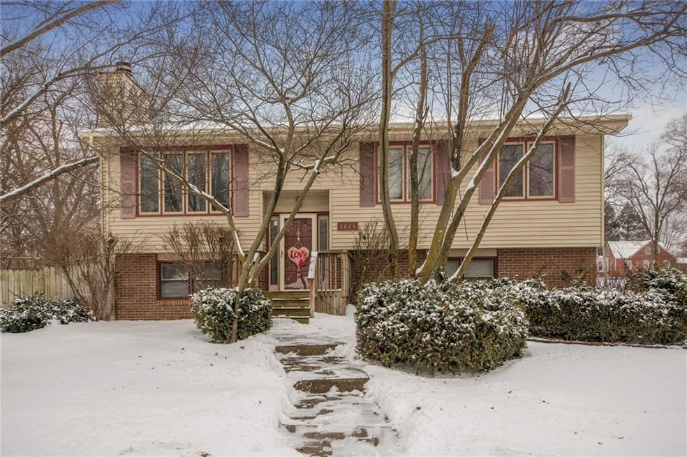 5604 SW 5th Place, Des Moines, IA 50315 - photo 1