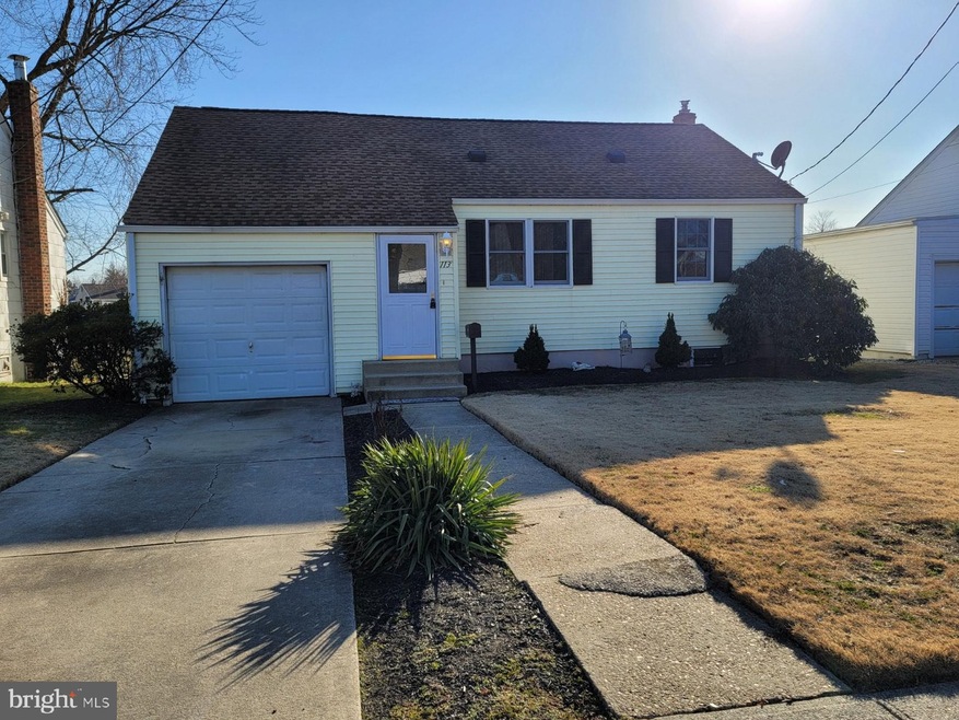 113 W Red Bank Ave, West Deptford, NJ 08096 - photo 1