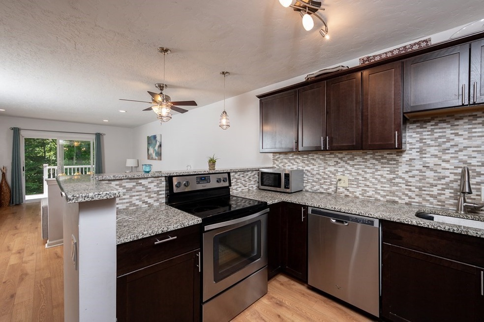 39 Hobart Ln, Rockland, MA 02370 - photo 1