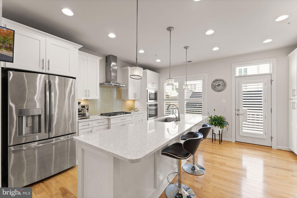 1137 S Monroe St, Arlington, VA 22204 - photo 1