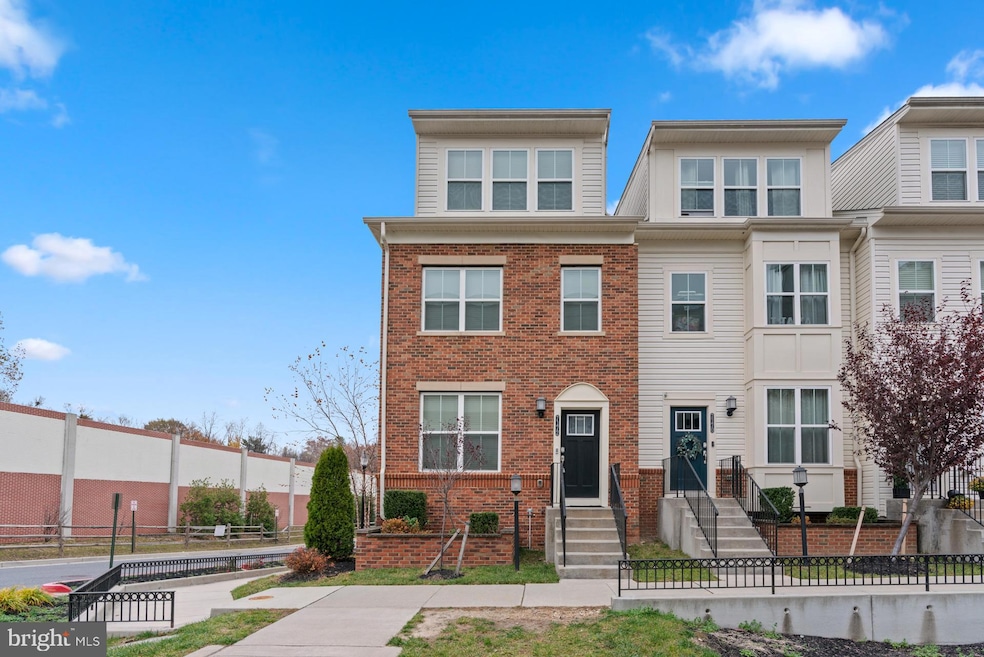 7172 Banbury Dr, Hanover, MD 21076 - photo 1