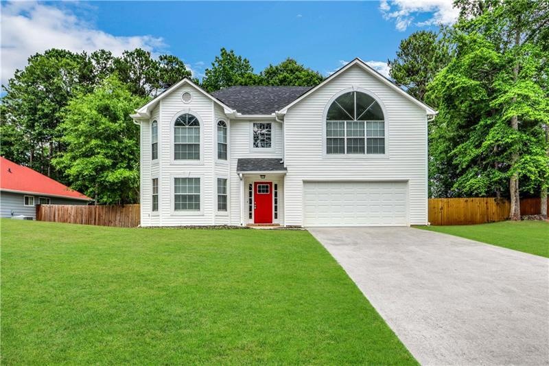 8207 Mahogany Ln, Lithonia, GA 30058 - photo 1