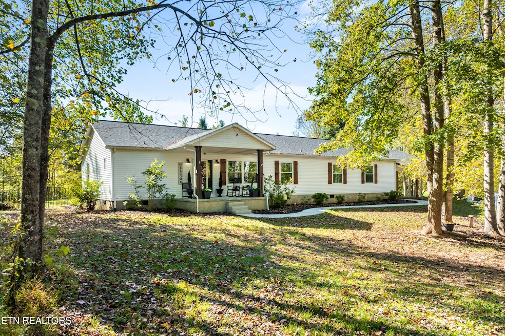 110 Beech Fork Ln, Wartburg, TN 37887 - photo 1