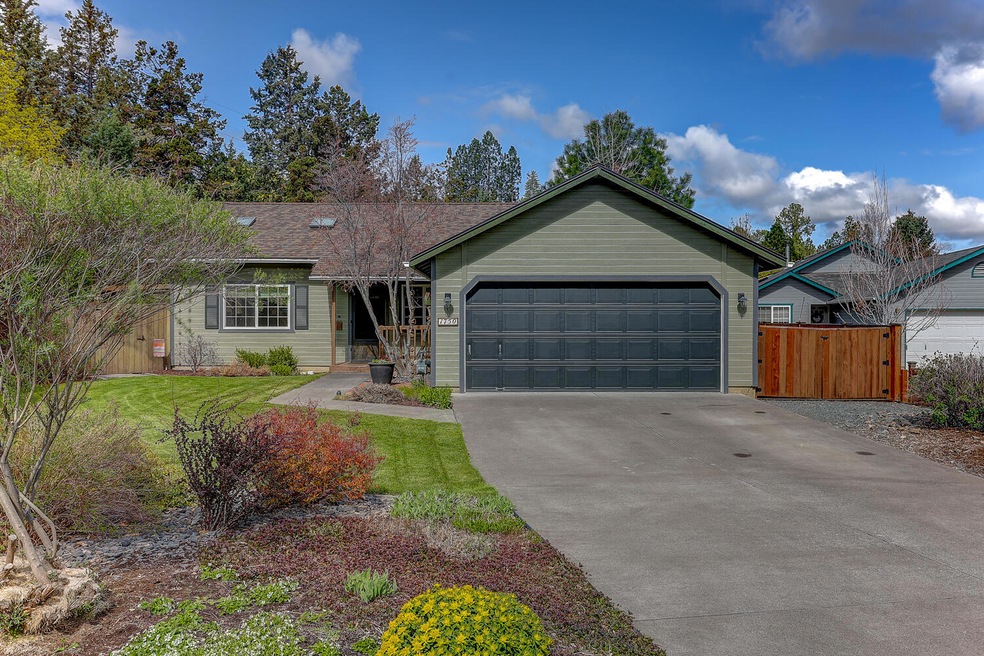 1750 NE Bobbie Court MLS-1