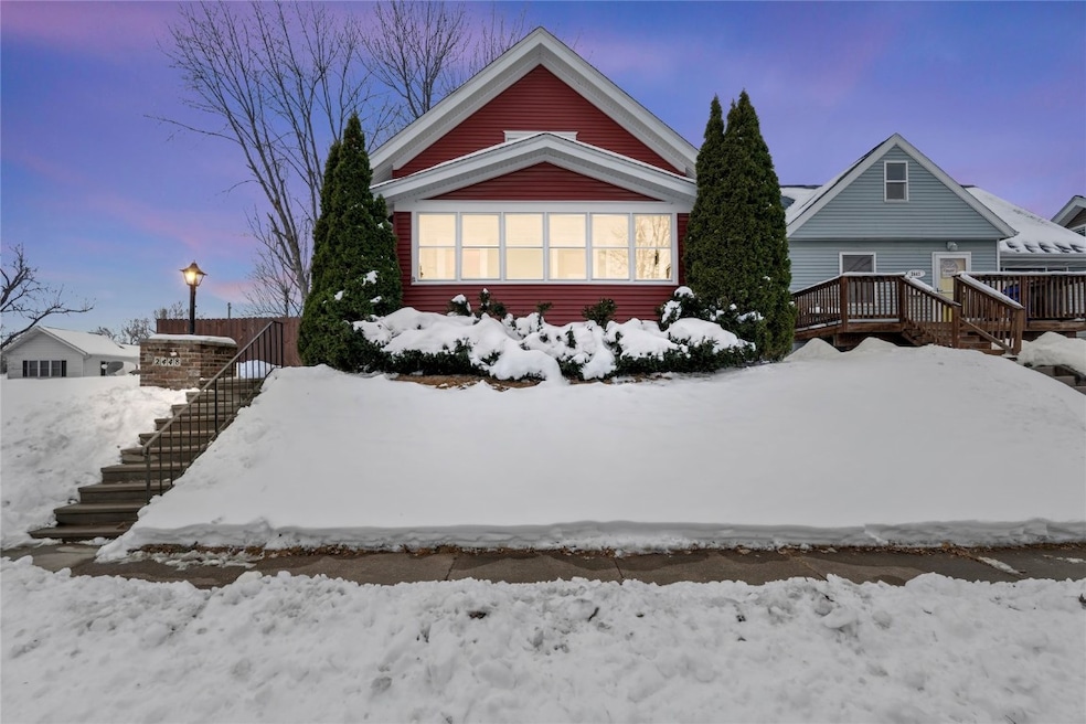 2448 2nd St SW, Cedar Rapids, IA 52404 - photo 1