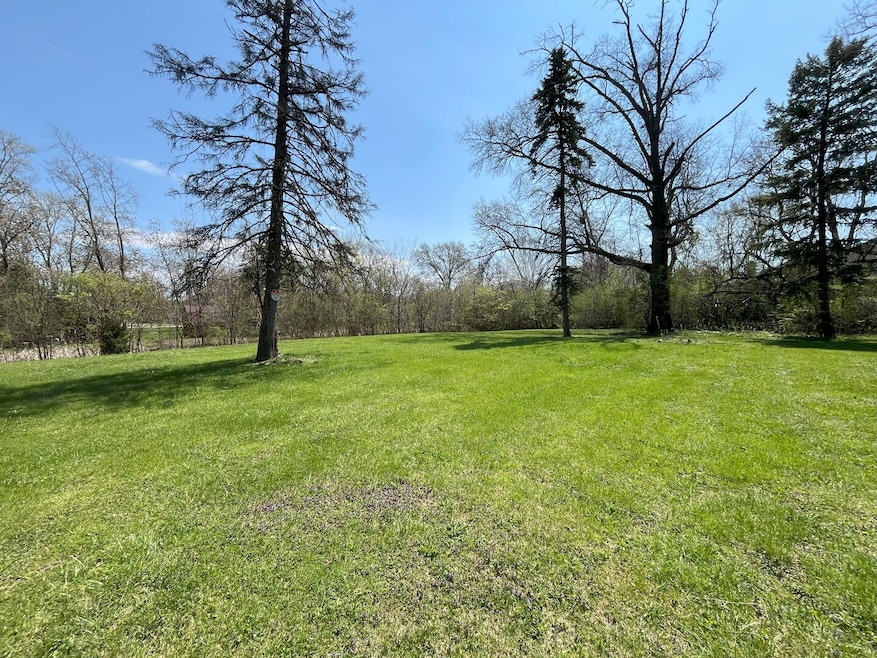 419 63rd St, Clarendon Hills, IL 60514 - photo 1