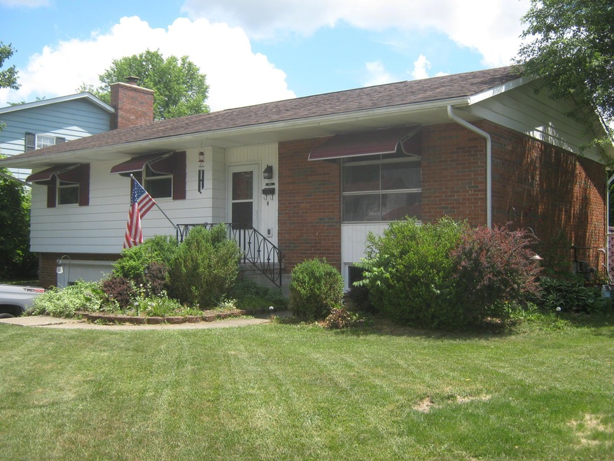 652 Robin Ln, Newark, OH 43055 - photo 1