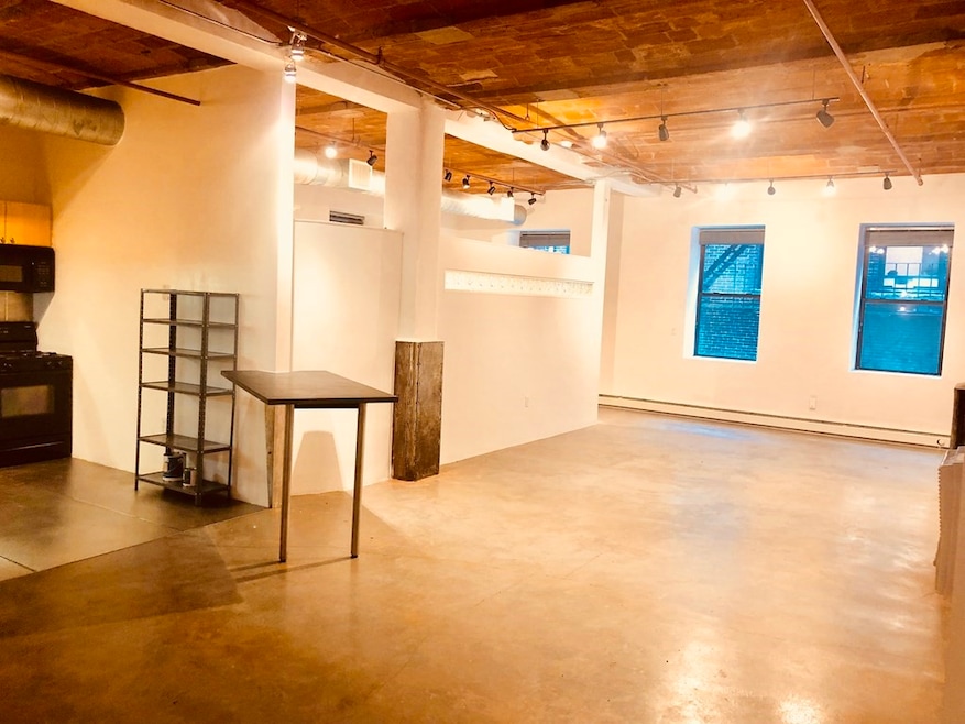 717 Atlantic Ave unit 4D, Boston, MA 02111 - photo 1