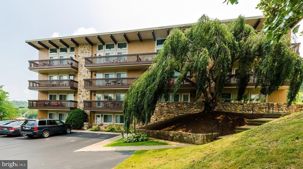 1836 Fairway Dr unit 204, Basye, VA 22810 - photo 1