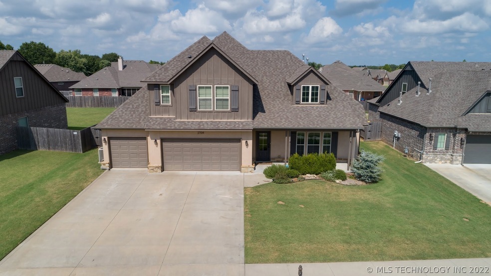 2704 W Little Rock Place, Broken Arrow, OK 74011 - photo 1
