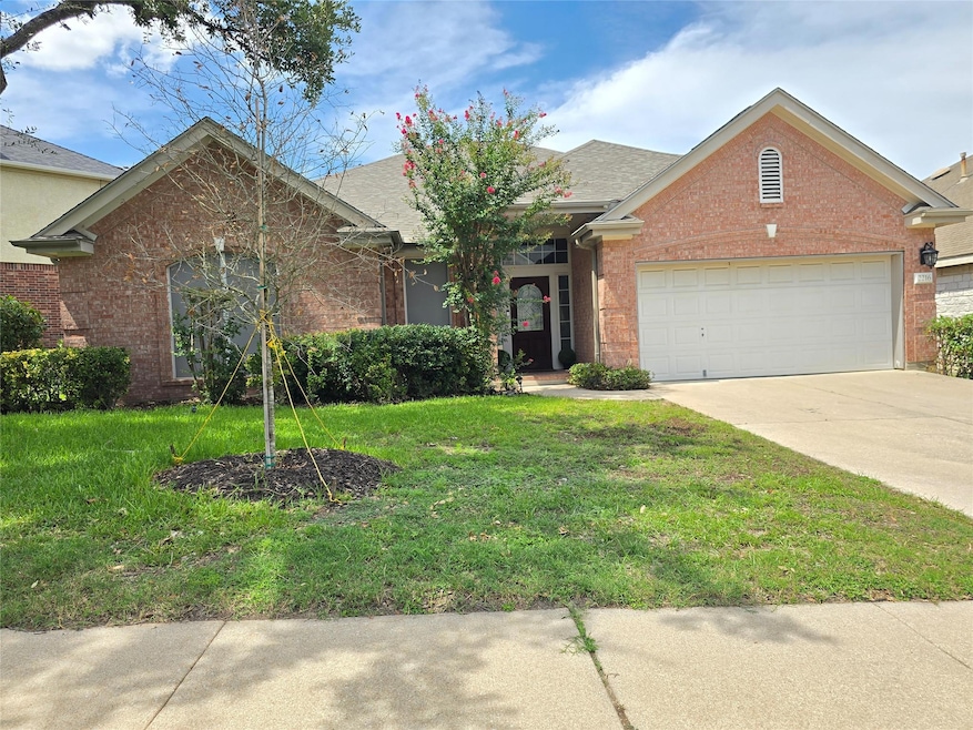 2216 Shark Loop, Round Rock, TX 78664 - photo 1