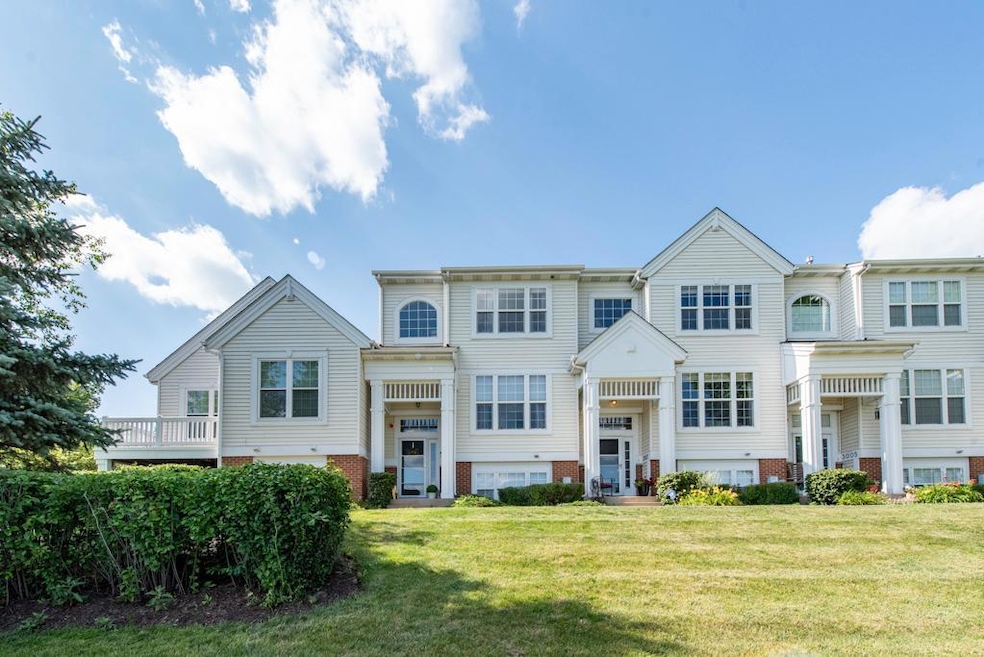 3009 Nicklaus Ln unit 1282, Wadsworth, IL 60083 - photo 1