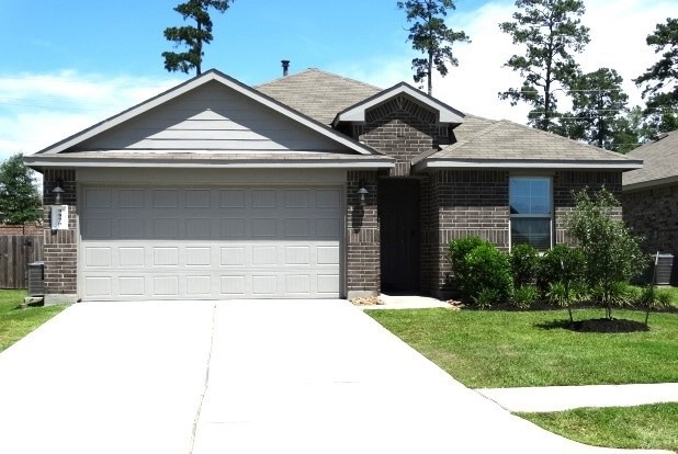 9871 Laurel Lake Dr, Shenandoah, TX 77384 - photo 1