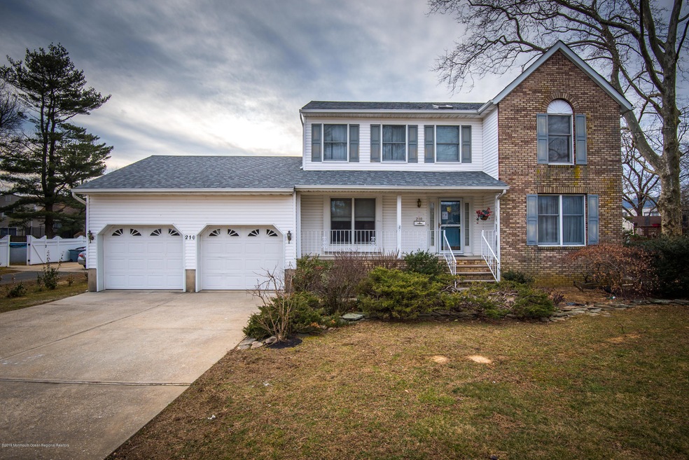 210 Ravine Dr, Matawan, NJ 07747 - photo 1