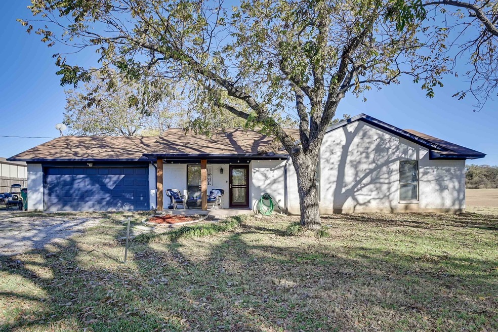 141 Baggett Rd, Weatherford, TX 76085 - photo 1