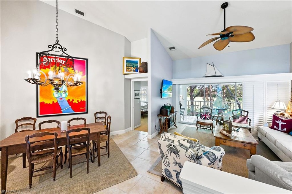 Living/Dining Areas Flow to Lanai