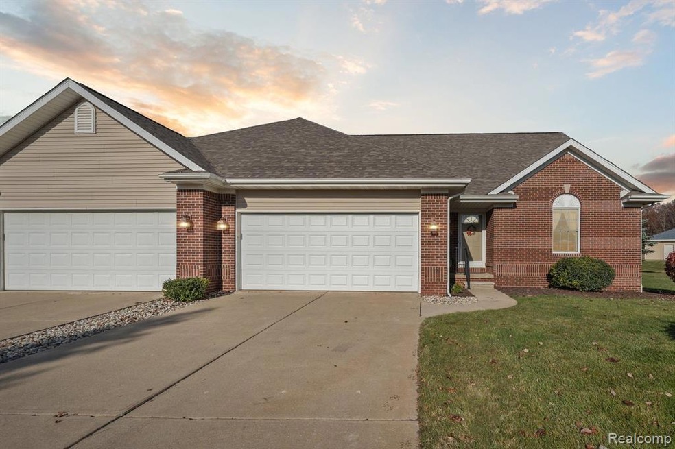 Welcome to 13304 Spruce CtCarrieThompsonTeam.com