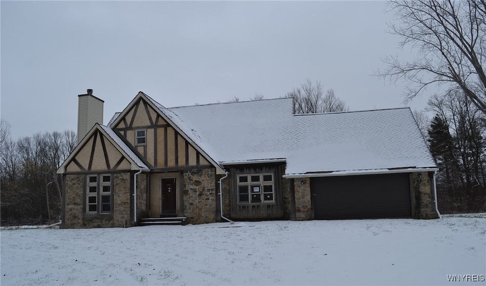 9716 Mountain Rd, Middleport, NY 14105 - photo 1