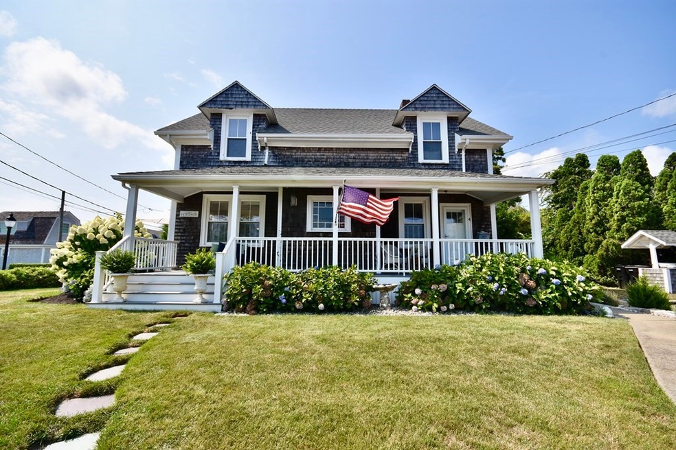 4 Bridge St unit 1, South Dartmouth, MA 02748 - photo 1