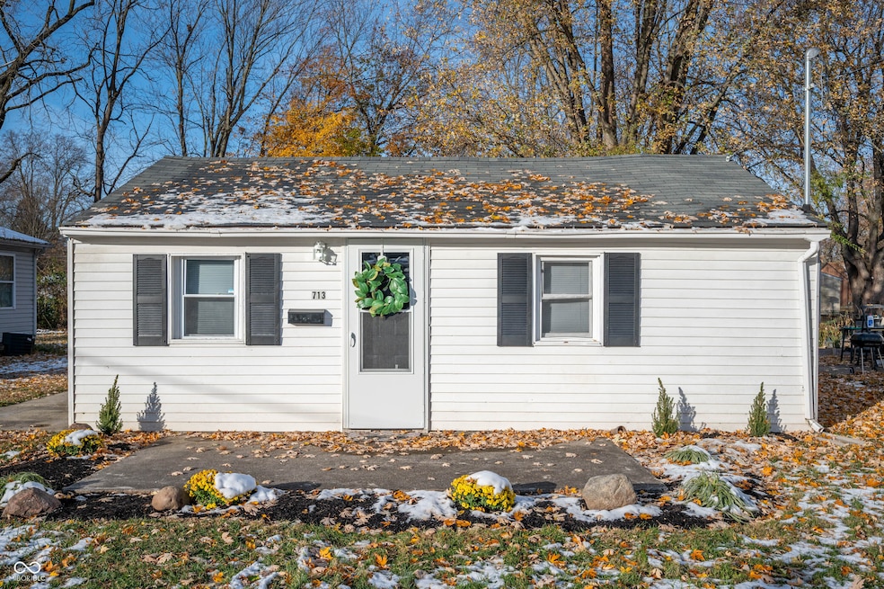 713 Ellenhurst Dr, Anderson, IN 46012 - photo 1