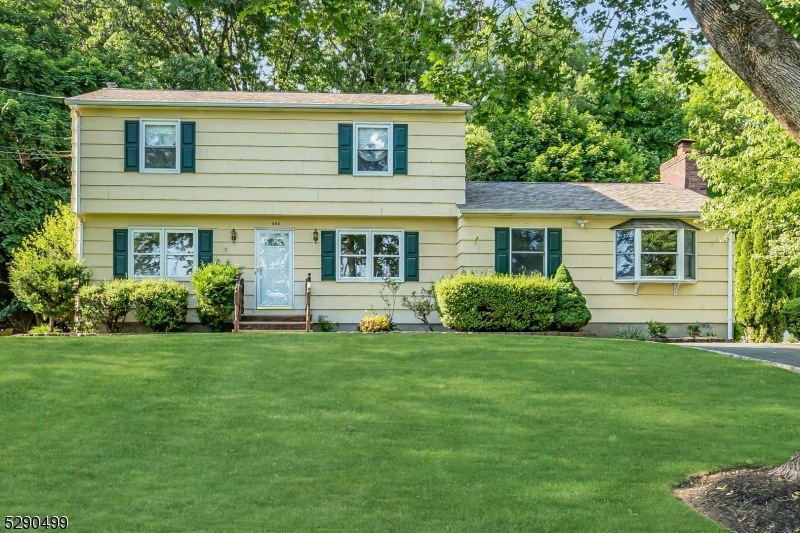 Sold $581,000 • Co-Listing Agent