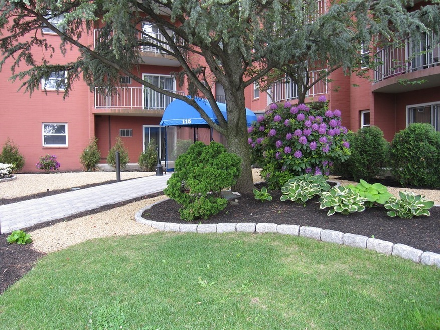 Sagamore Place Condominiums unit 1012, Quincy, MA 02171 - photo 1