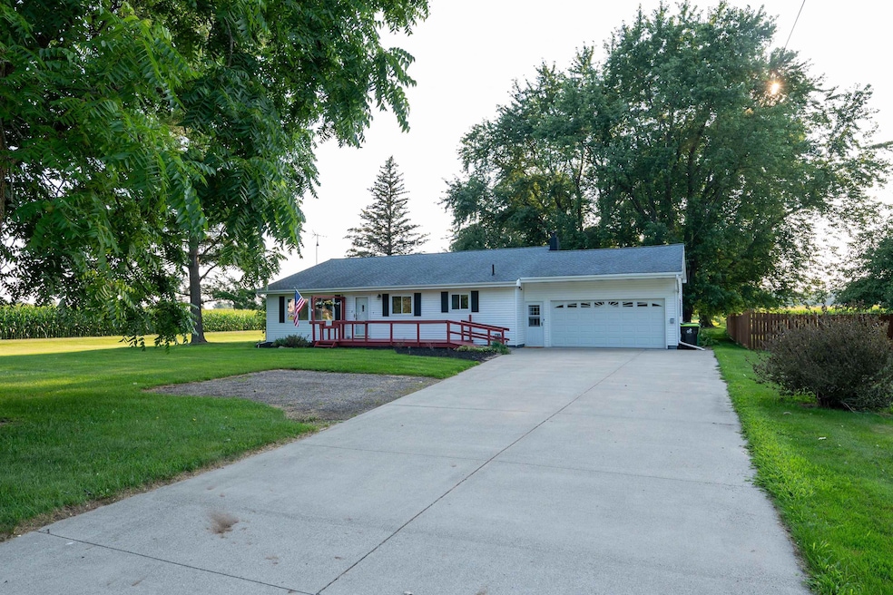 2302 9 Mile Rd, Kawkawlin, MI 48631 - photo 1