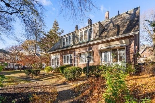 50 Southbourne Rd, Jamaica Plain, MA 02130 - photo 1