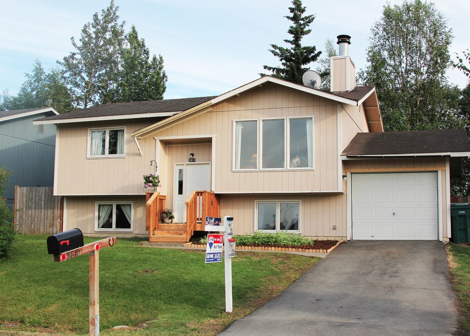 Front_of_house