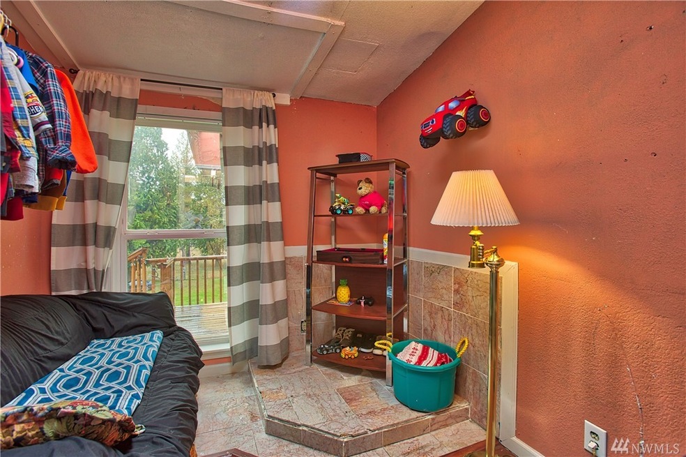 19327 Marine Dr, Stanwood, WA 98292 - photo 1