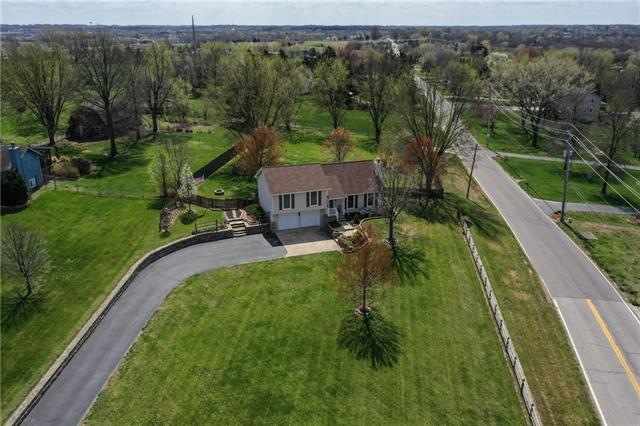 24665 W 55th St, Shawnee, KS 66226 - photo 1