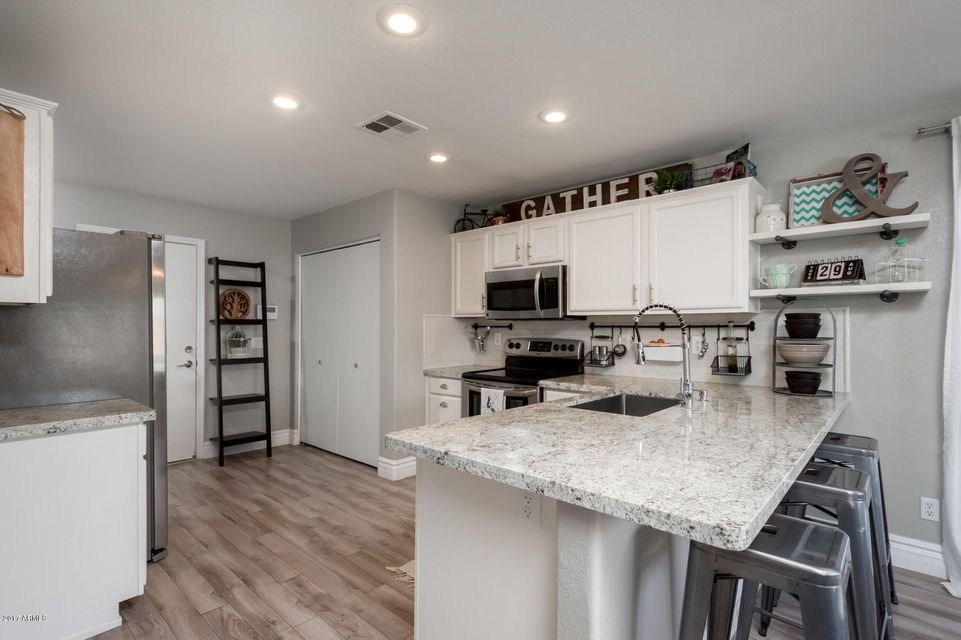 10 Kitchen 2