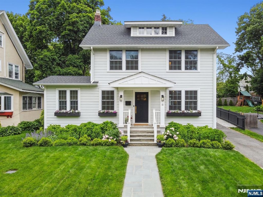 Sold $1,750,000 • Co-Listing Agent