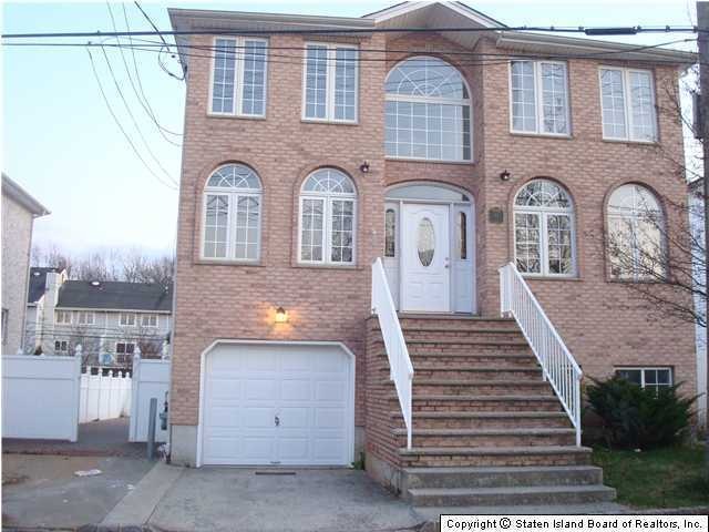 46 Bayview Ln, Staten Island, NY 10309 - photo 1