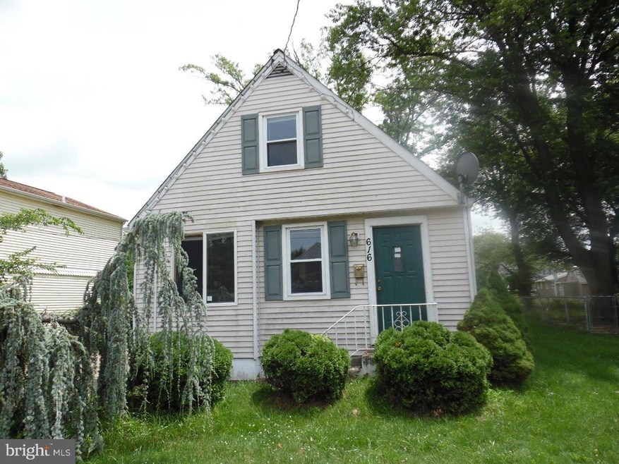 616 Princeton Ave, Maple Shade, NJ 08052 - photo 1