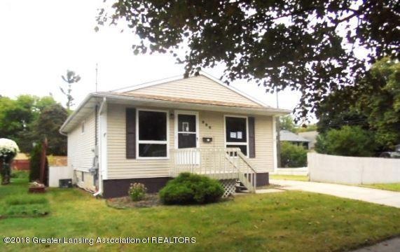 906 W Barnes Ave, Lansing, MI 48910 - photo 1