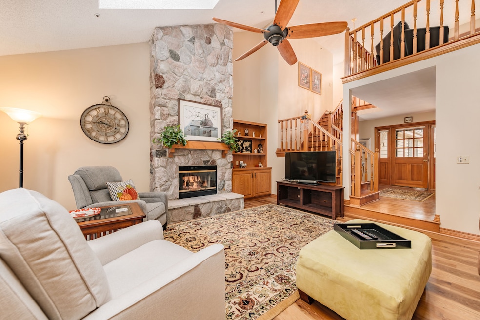 18710 Saint Andrew Ln unit B, Brookfield, WI 53045 - photo 1