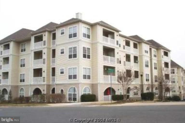 4551 Strutfield Ln unit 4305, Alexandria, VA 22311 - photo 1